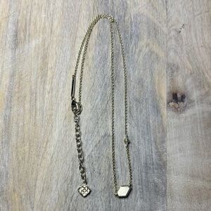 Kendra Scott Elegant Gold Necklace with Pendant